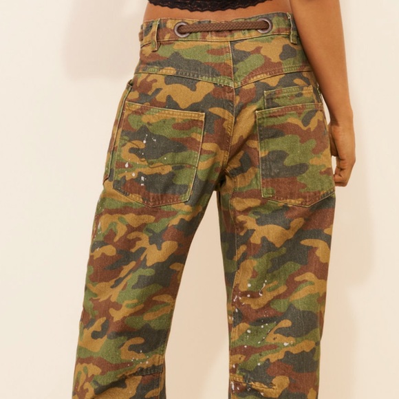 We The Free Camouflage Wide Leg Pants - Picture 2 of 4